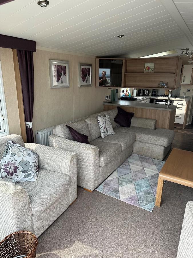 Sea Breeze Cabin Poole Dış mekan fotoğraf
